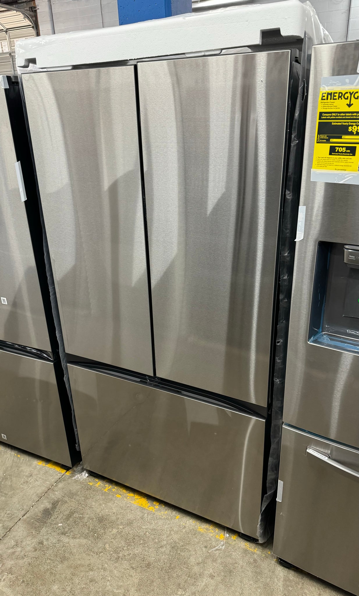 Samsung BESPOKE 30 cu. ft. 3-Door French Door Smart Refrigerator with AutoFill Water Pitcher - Stainless Steel RF30BB6200QLAA