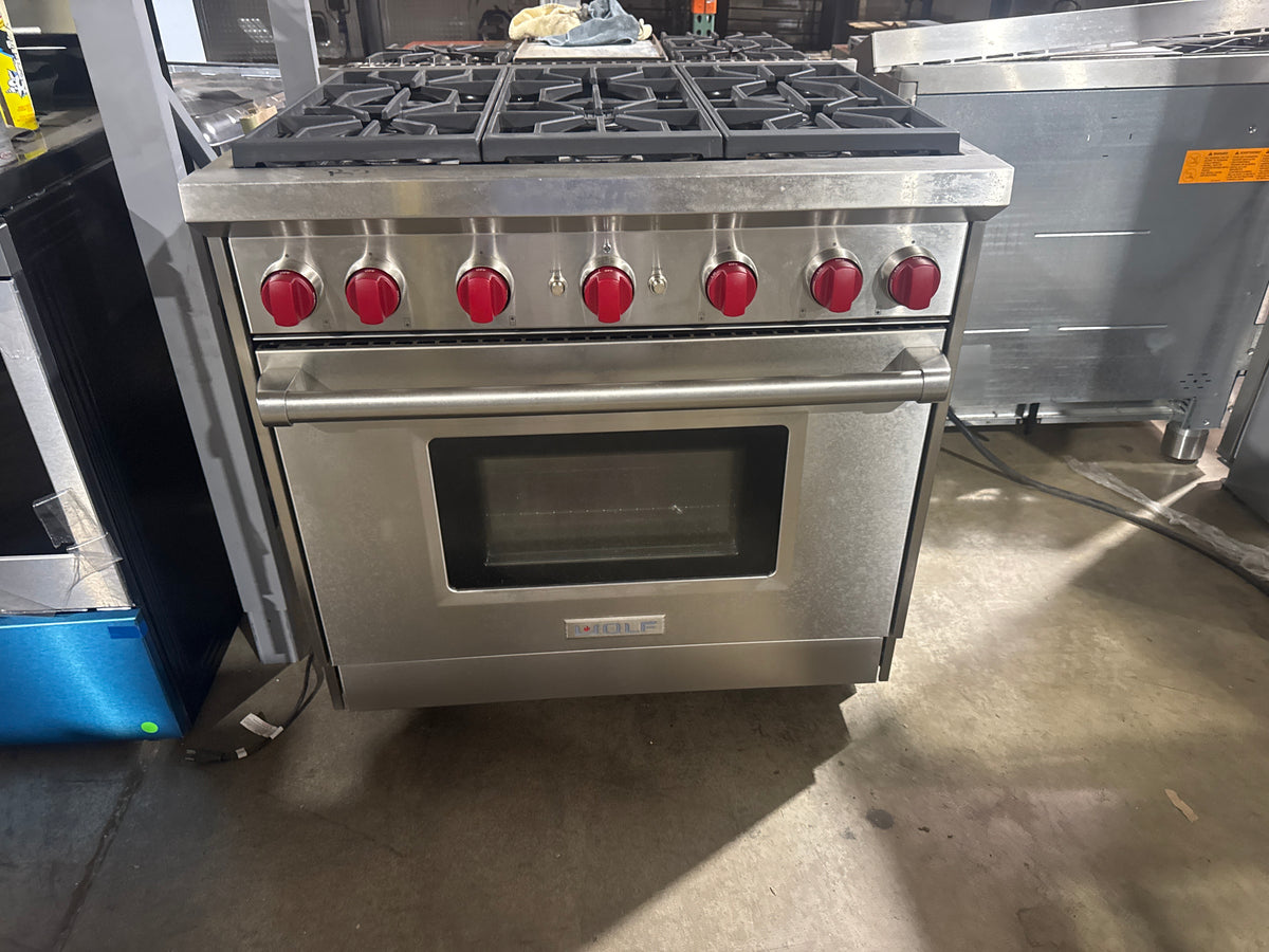 Wolf Rt366 Wolf GR366 36 Inch Pro-Style Gas Range with 6 Dual-Stacked Sealed Burn ...